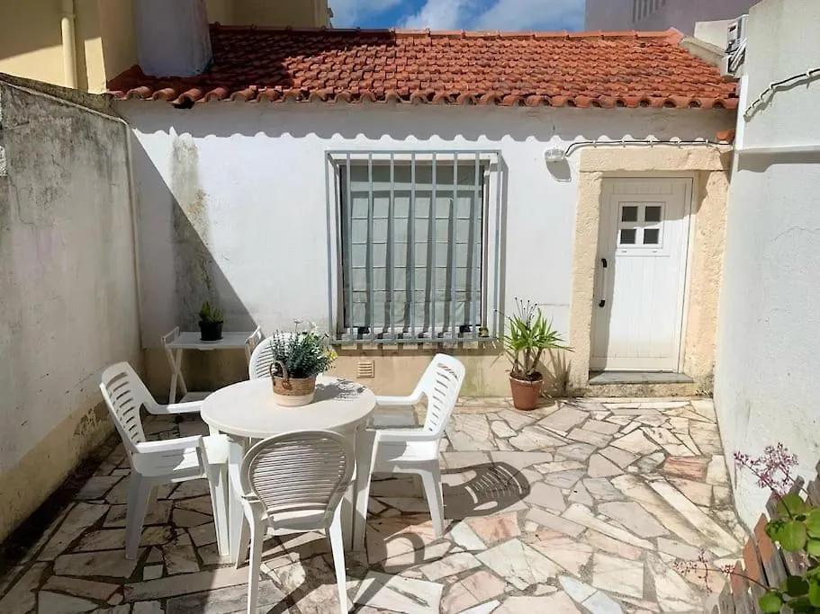 Cozy Studio House With Private Terrace In Cascais Alcabideche Portugal
