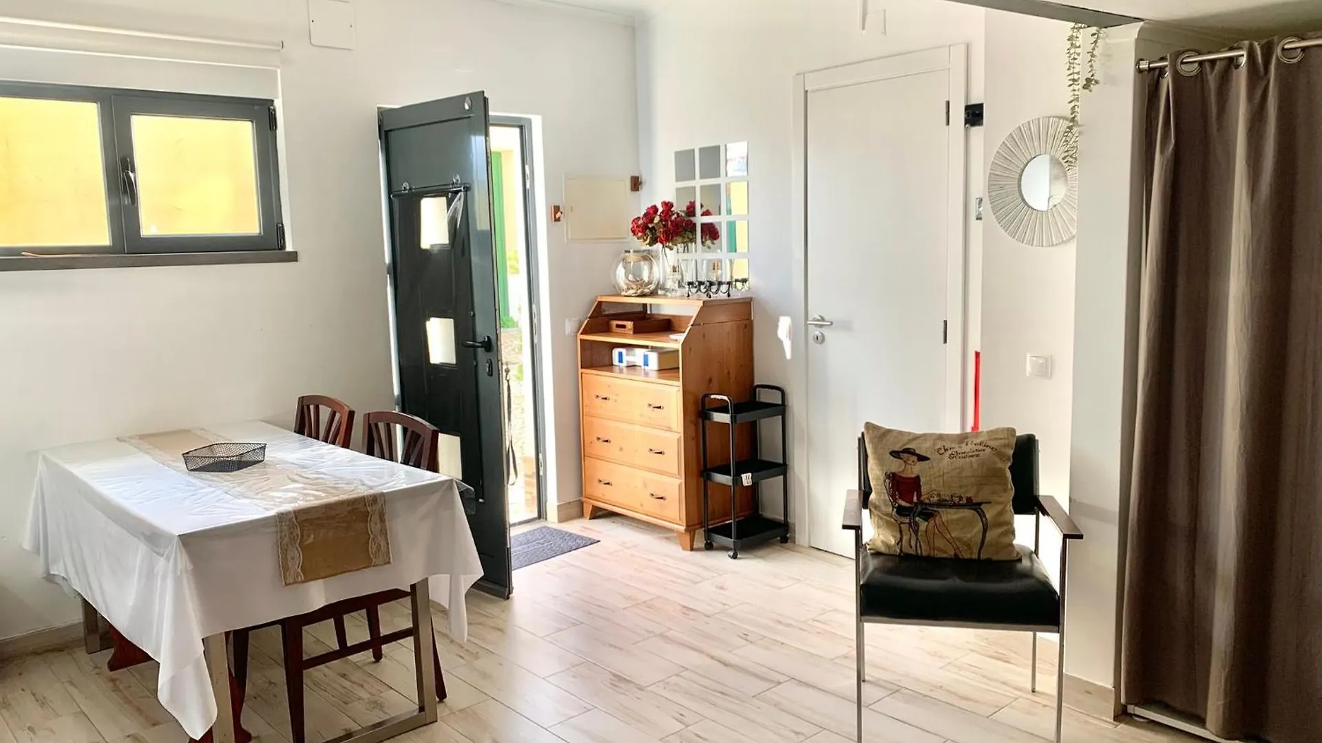 Cozy Studio House With Private Terrace In Cascais Alcabideche Apartment