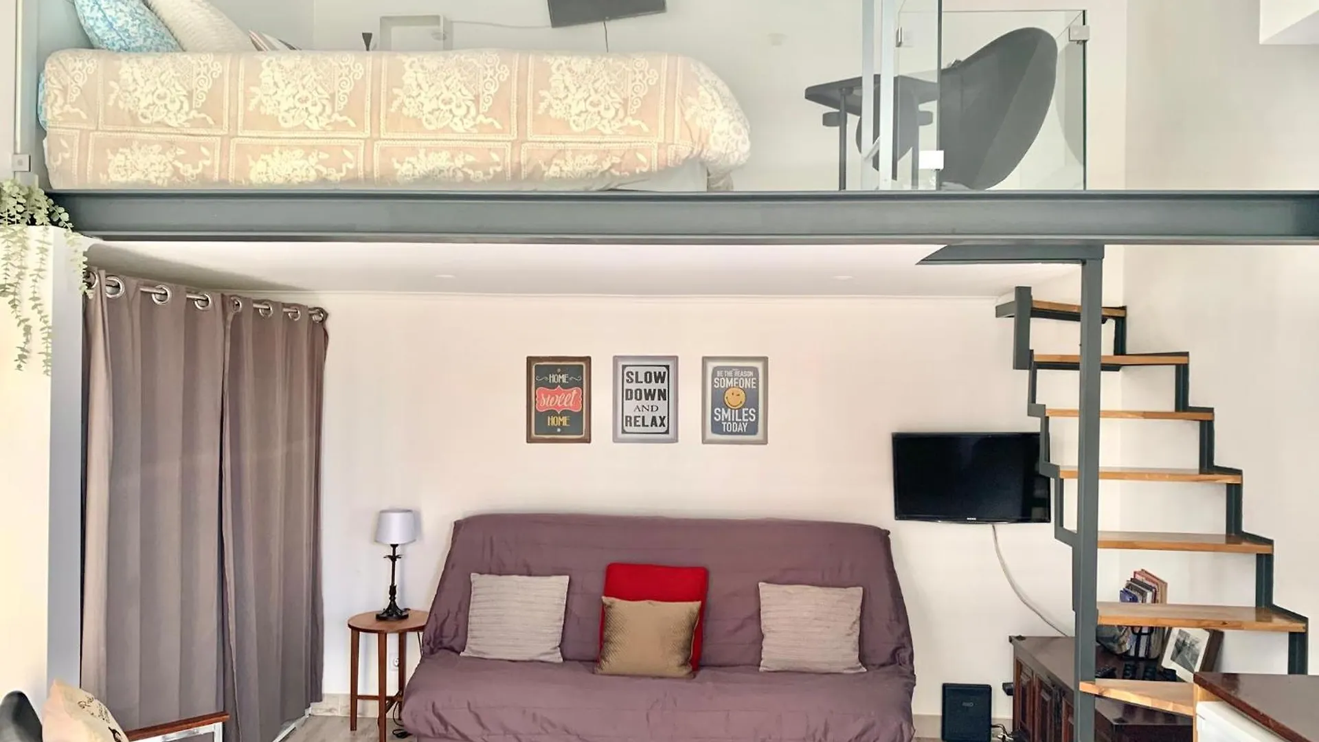 アパート Cozy Studio House With Private Terrace In Cascais アルカビデシェ